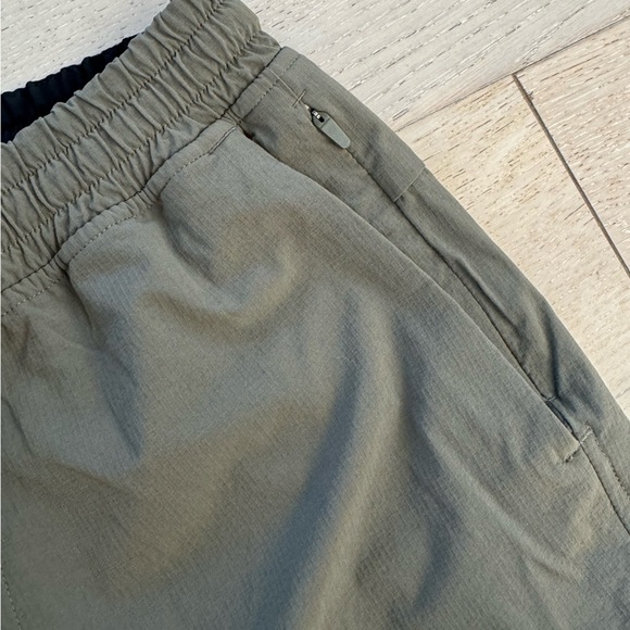 Lululemon men’s Bowline Short 8” RipstopSage size S - Picture 7 of 11
